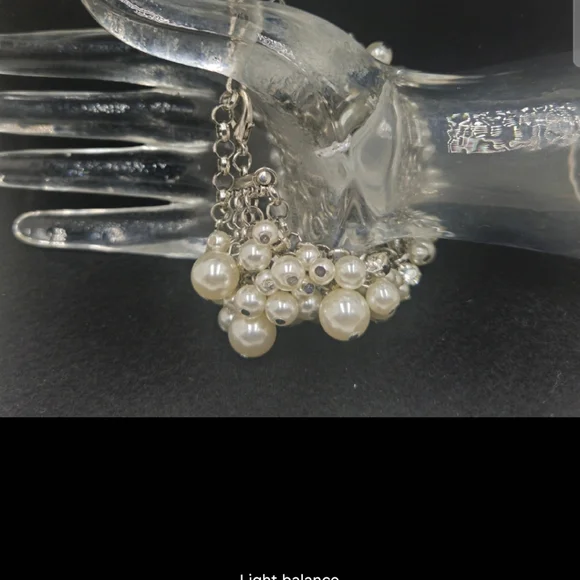 Vintage Aura Faux Cluster Pearl Rhinestone Silver Tone Link Bracelet - Picture 5 of 16